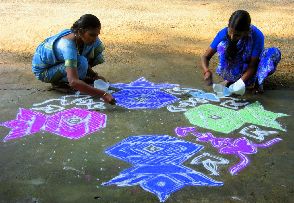 The picture shows the dot-grid layout and the methods of infilling the design.