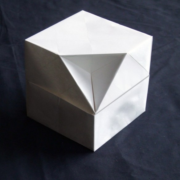 ORAGAMI-BOX-WITH-2-SHEETS-W&amp;D-